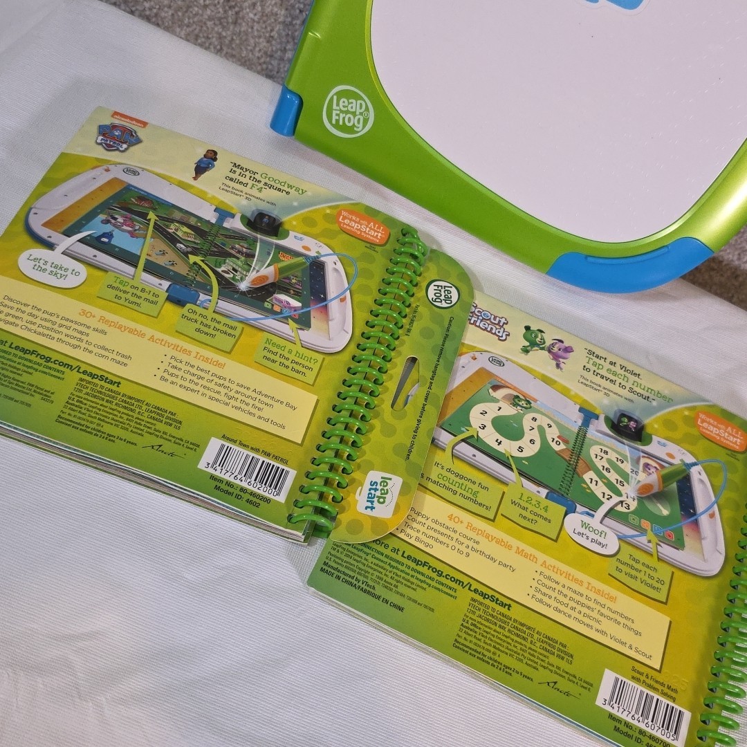 LeapFrog Leap Start 3D Interactive Learning System Includes 2 Book- Tested