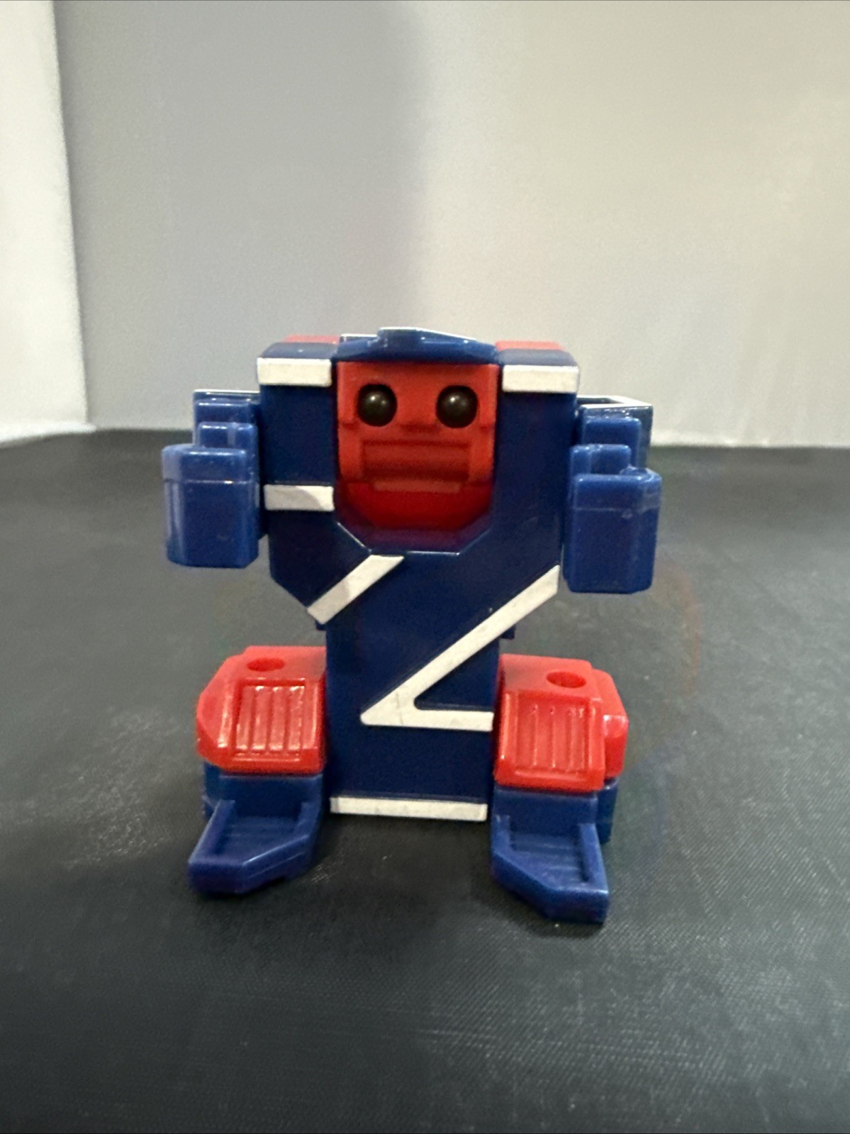 Alphabots Transformers Robots Alphabet Cake Topper Letter Replacement – Z