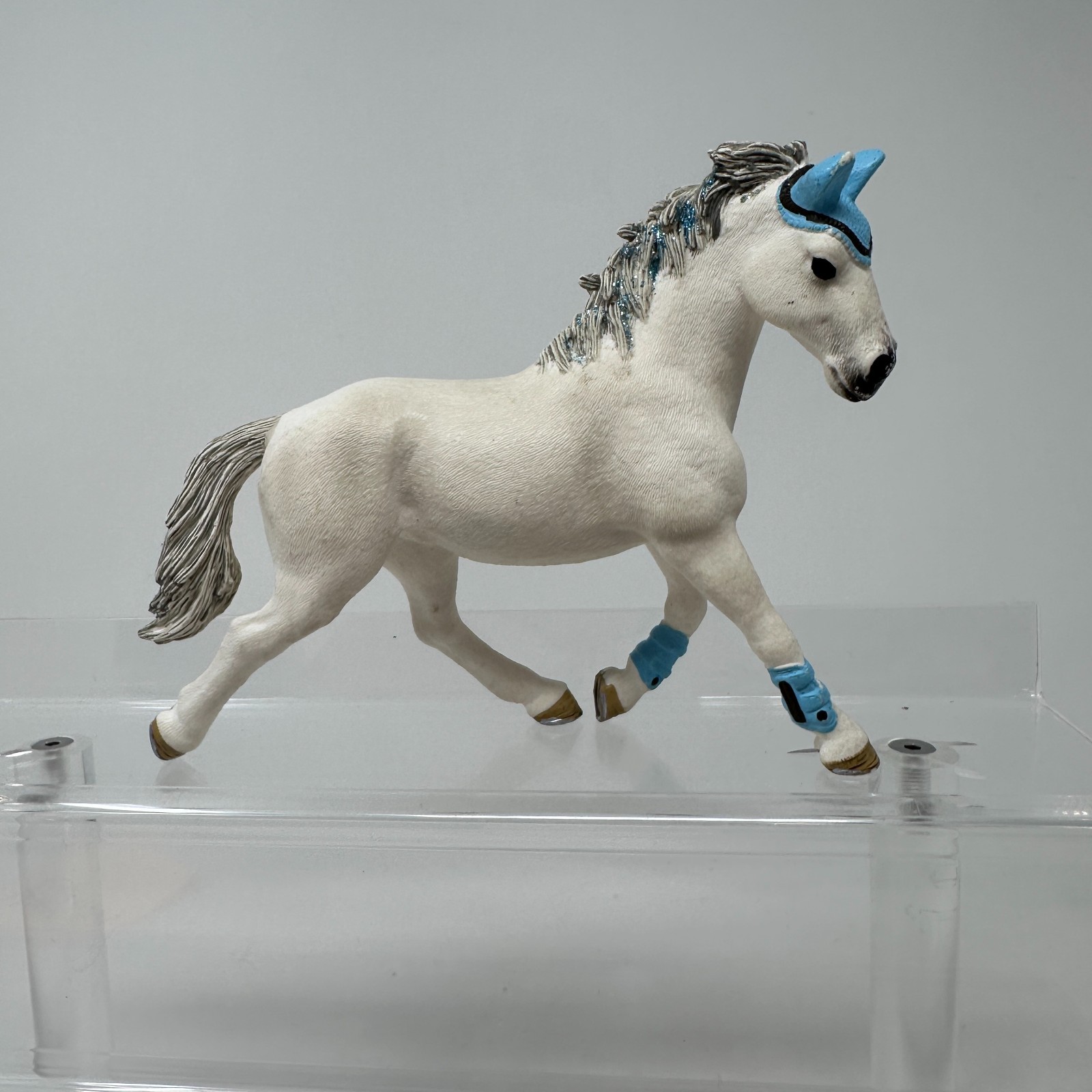 Schleich Hanoverian Mare Tournament Figure White Horse Stallion Animal Figurine