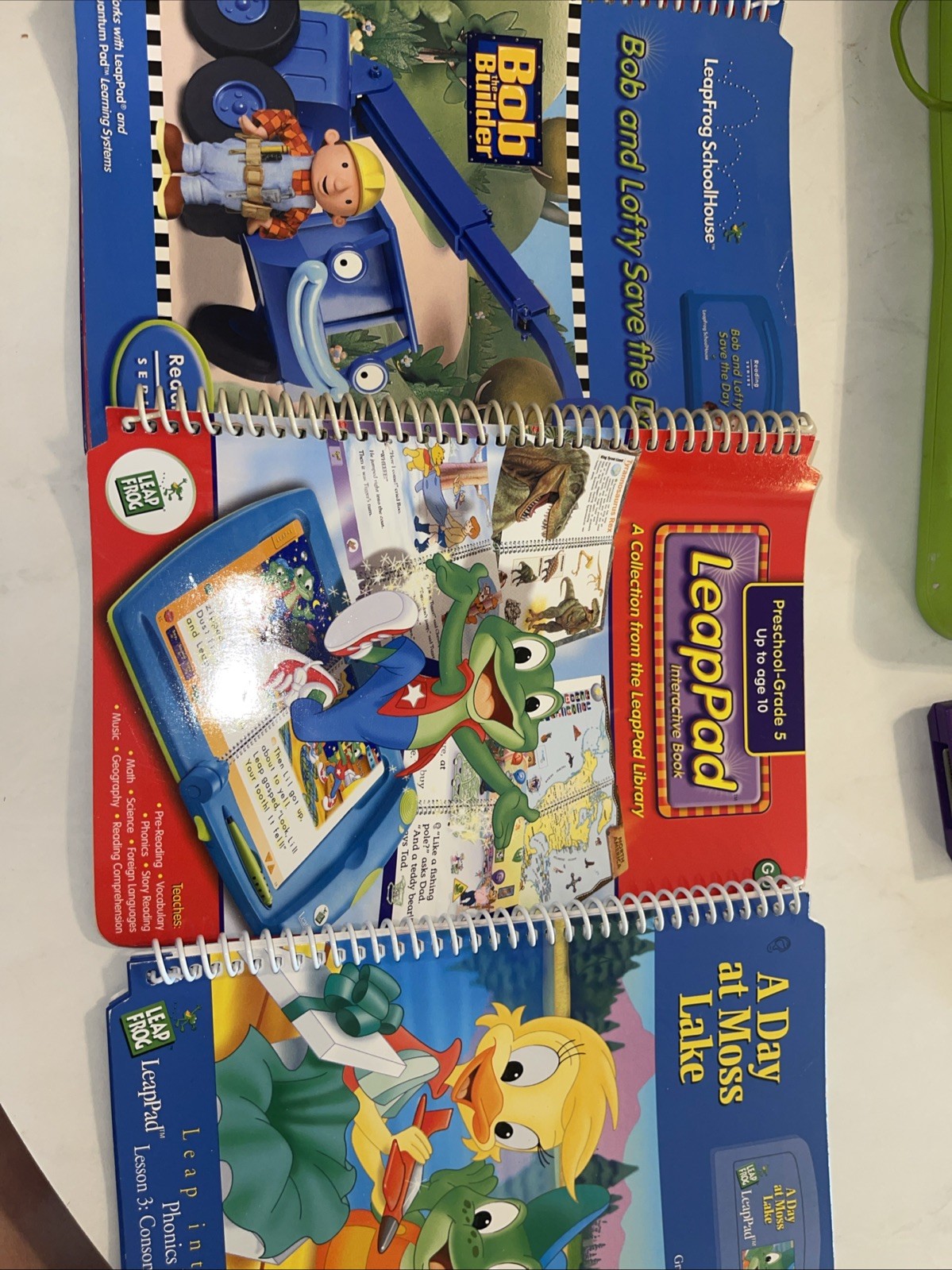 Vintage 2001 LeapFrog Leap Pad Learning System Console/Case/Books/Games