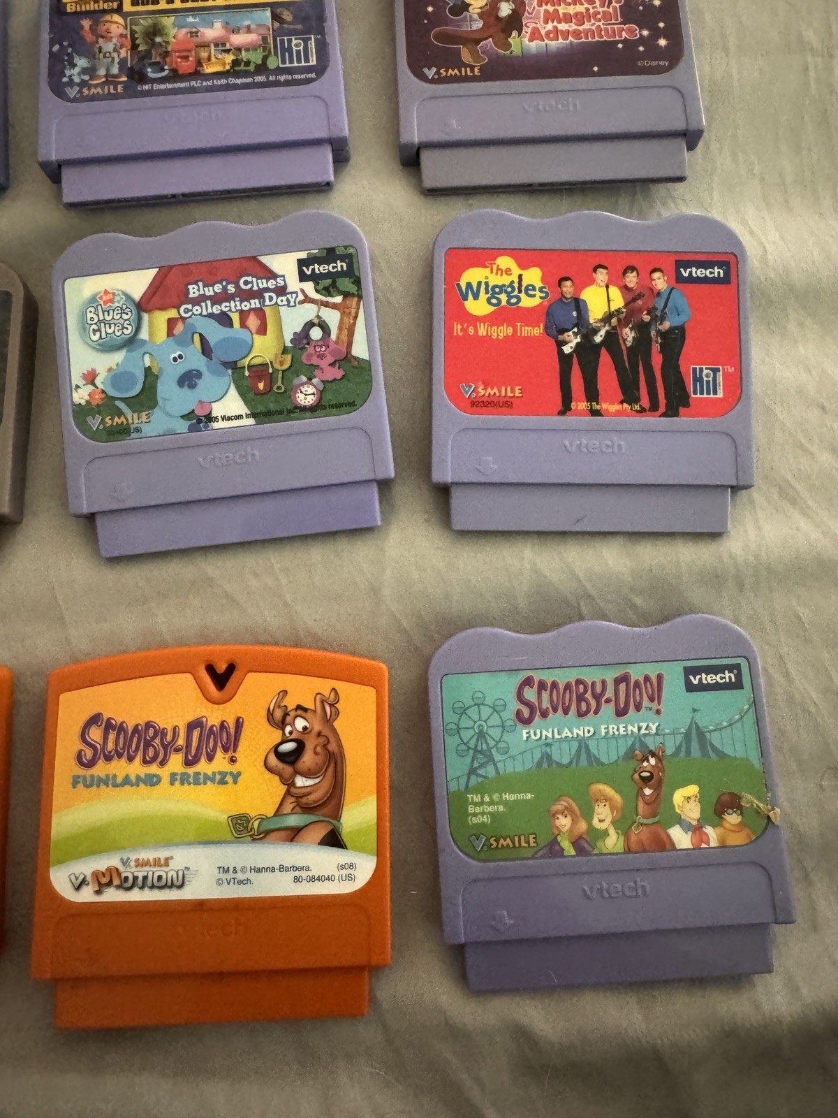 Big 20 VTech V.Smile & V.Motion Game Lot Disney Scooby Doo Spider-Man SpongeBob