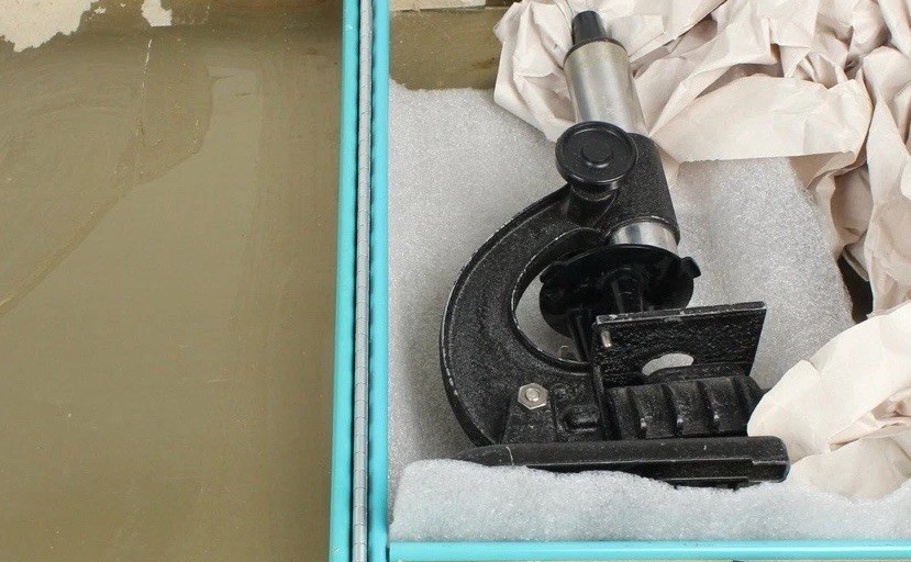 Lionel Porter Microcraft Student Microscope w/Metal Case MCM VTG UNTESTED READ