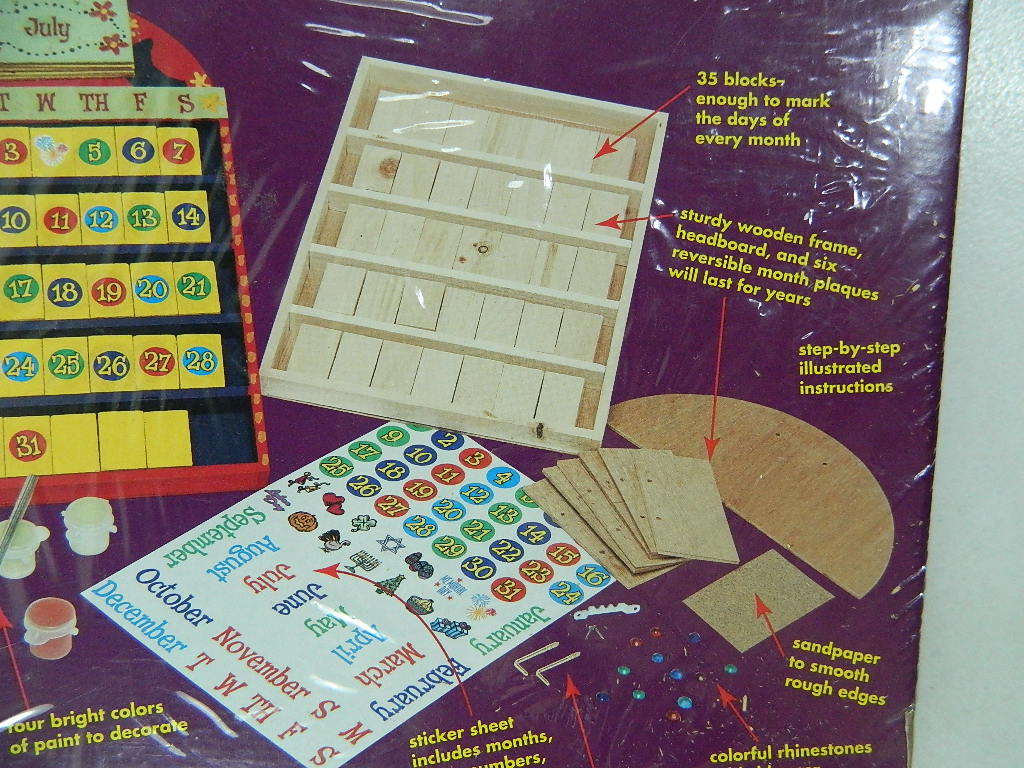 Curiosity Kits Never Ending Calendar Kids 4 and Up Arts Crafts Learning Toy