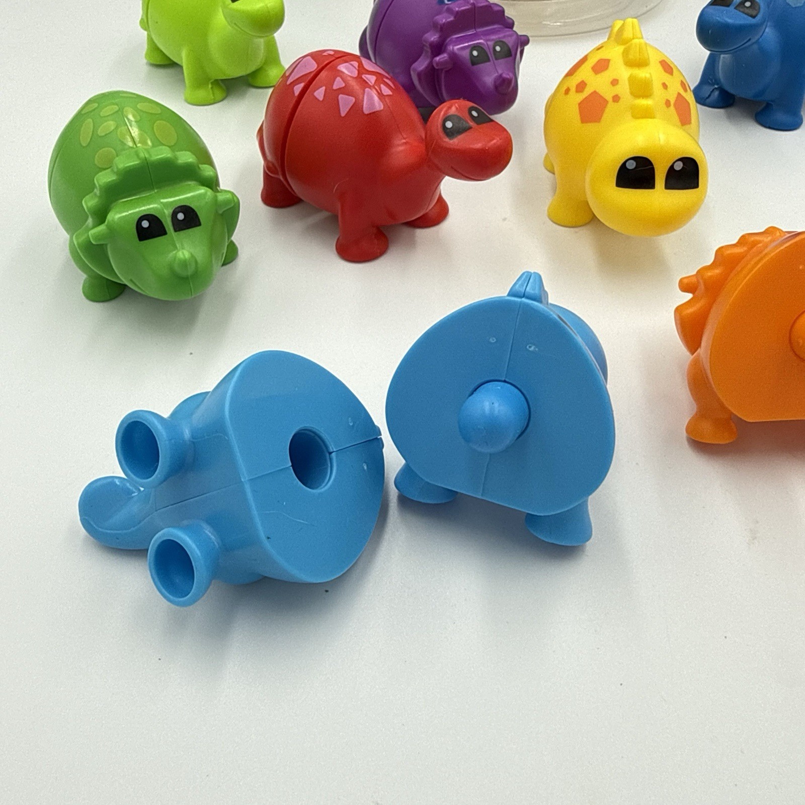 Learning Resources Snap-n-Learn Matching Dinos Colors – 18 Pieces Complete! EUC