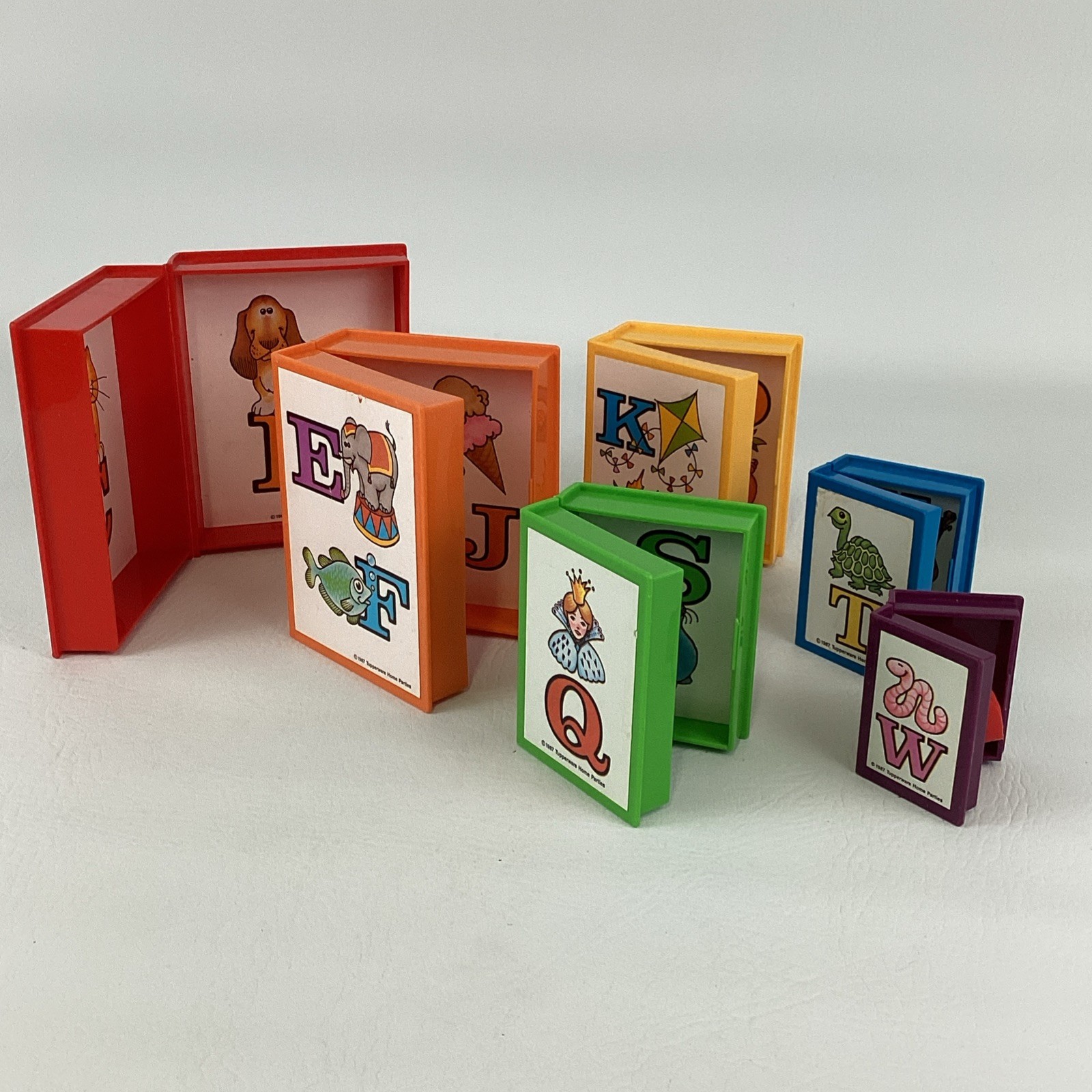 Tupperware Book Worm Nesting Alphabet Book TupperToys Vintage 1987 Complete