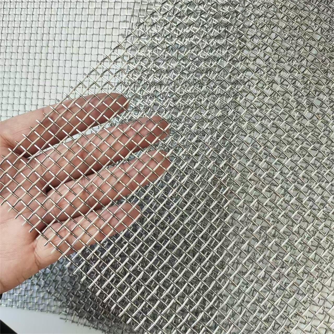 Stainless Steel Mesh 5Mesh with 1MM Wire Dia,4Pack 12x8inch305x203mm Hard and…