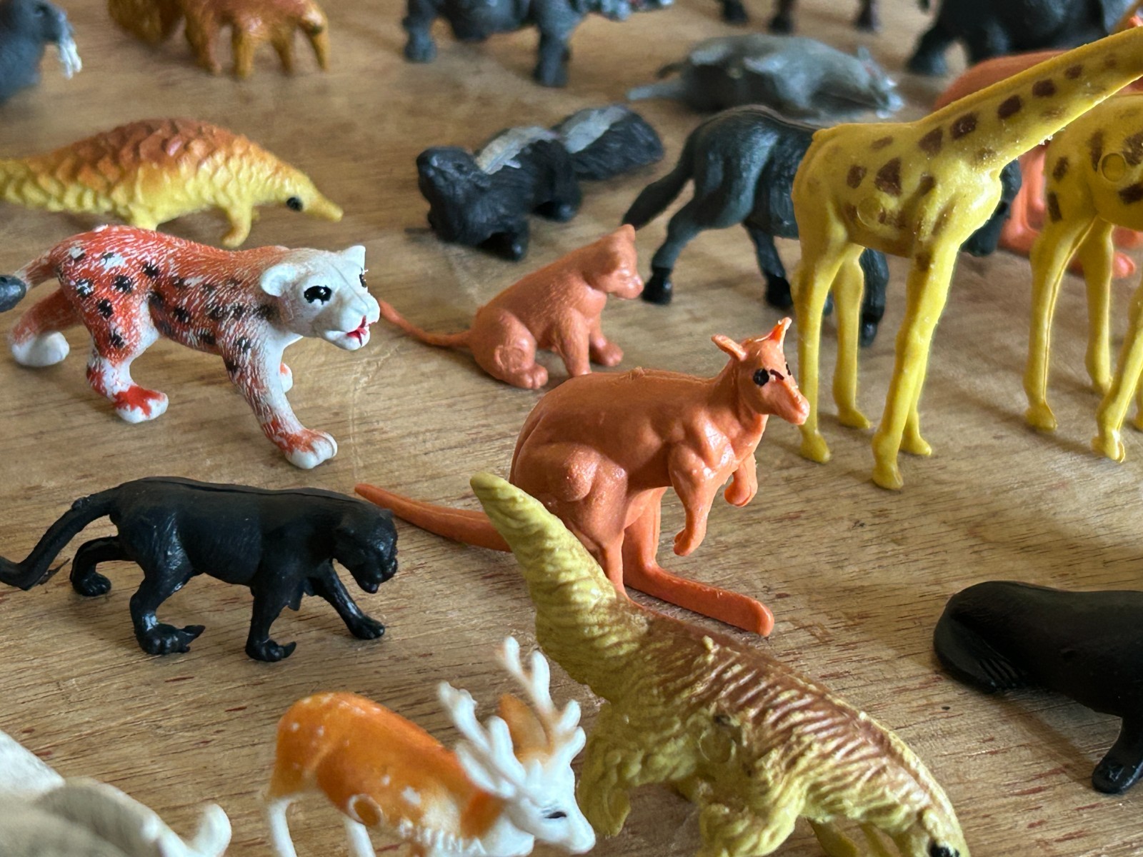 Toy Animal Junk Drawer Lot 90+ Mini Miniature Safari Outback Forest Zoo Crafts