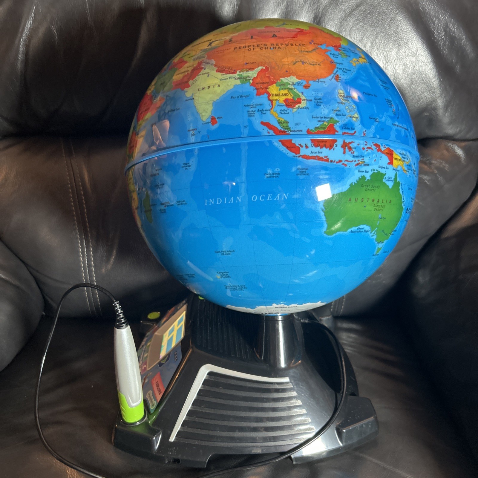 Leapfrog BBC Magic Adventures World Globe (Tested, Works) 2.8 Inch Screen