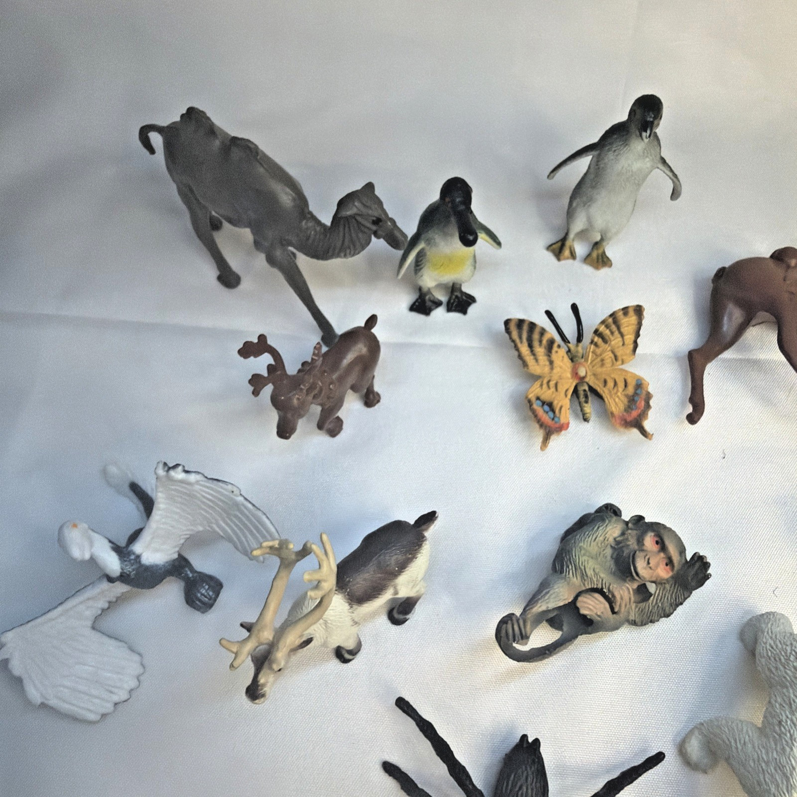 Lot Of 14 Assorted Plastic Diorama or Educational Toy Animals