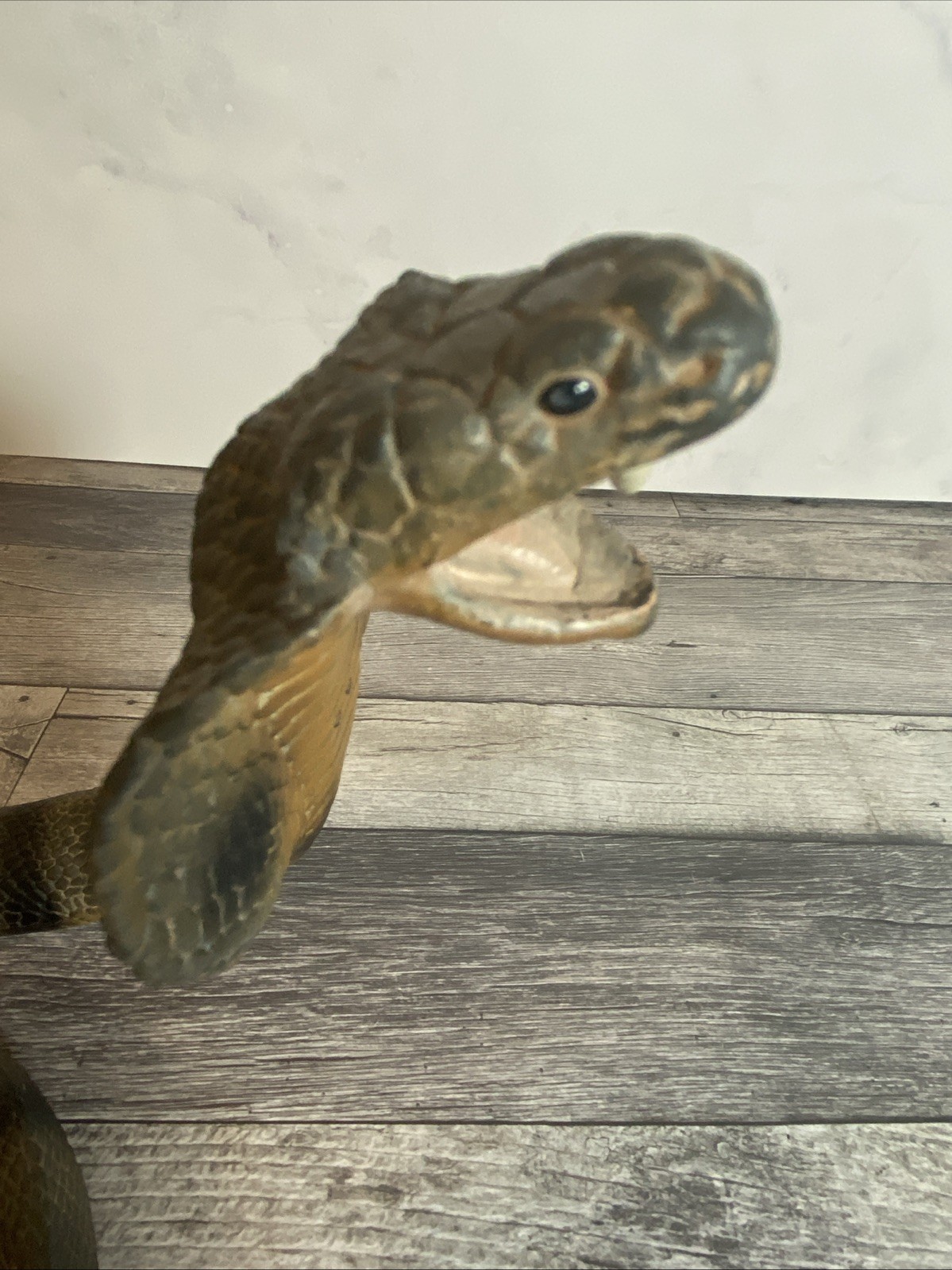 Safari Ltd. Cobra Snake Figure Bendable 34″ Realistic Reptile Vintage 1998 Toy