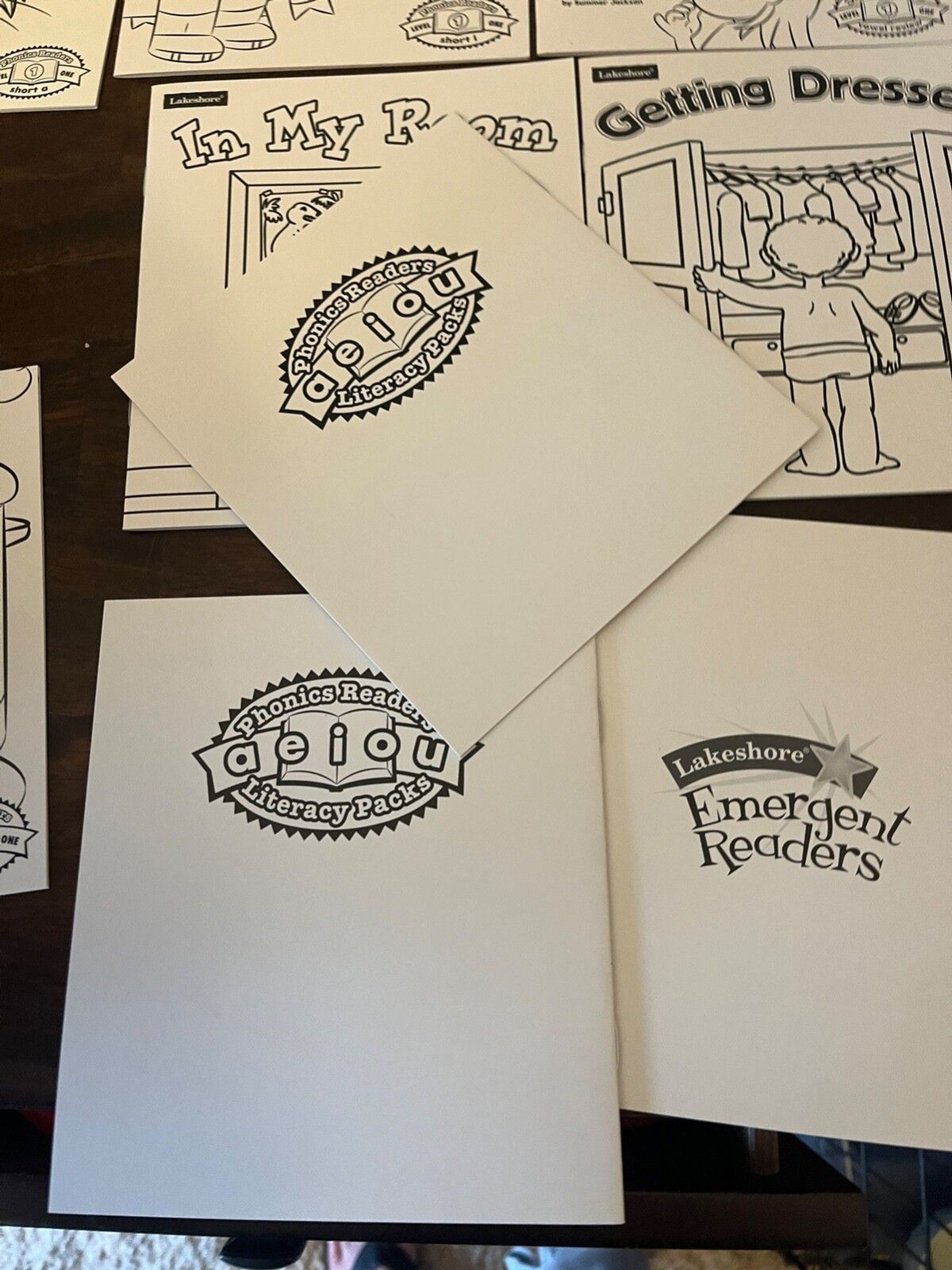 New Lakeshore Lot of 17 Emergent Readers/Level 1 & 2 Readers-Coloring Booklets