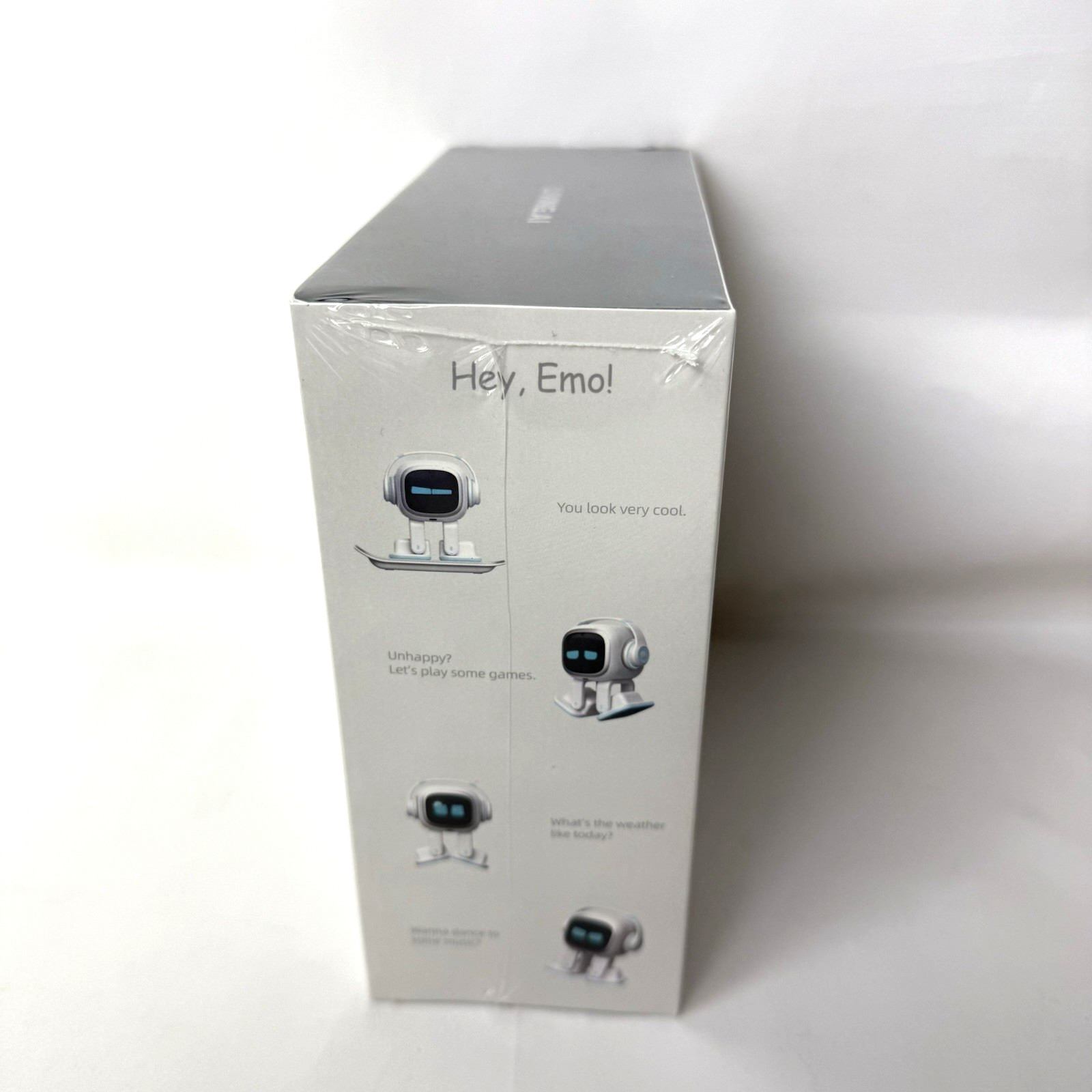 EMO Living Ai White Desktop Robot Pet