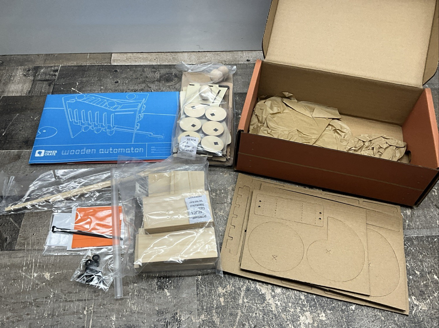 KIWICO TINKER CRATE WOODEN AUTOMATION STEM KIT F1680-TAUT AGES 9+ NEW OPEN BOX