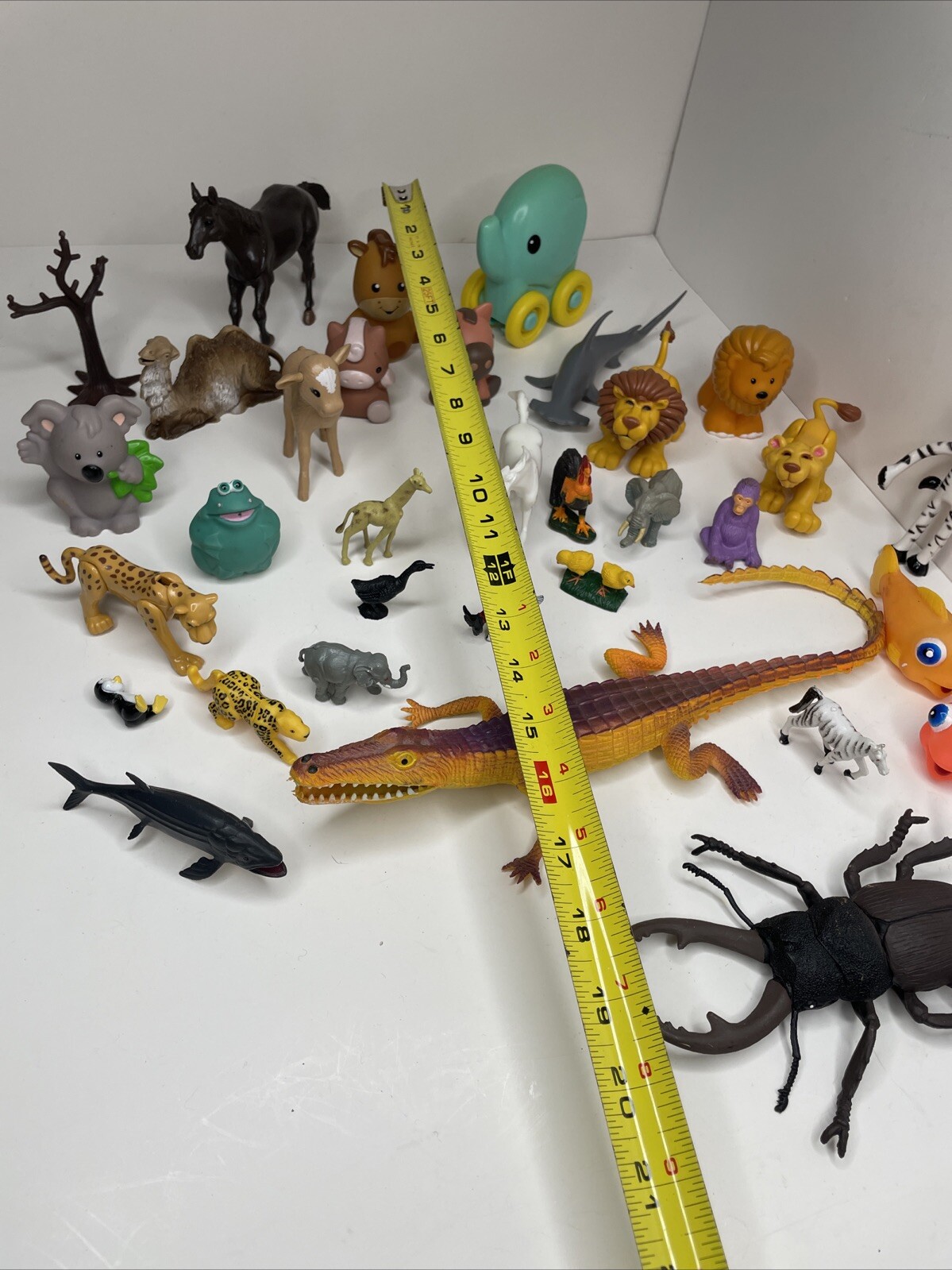 32 Lot Miniature Toy Plastic Animal Figures Mixed Sizes/Styles -Lions, Horses
