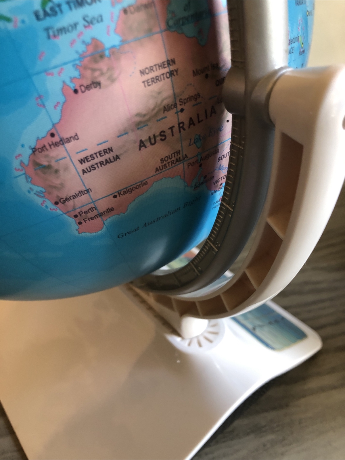 Child Globe World Edu. Explorer #113318 Physical Globe Only;No Pen No USB 13×13″