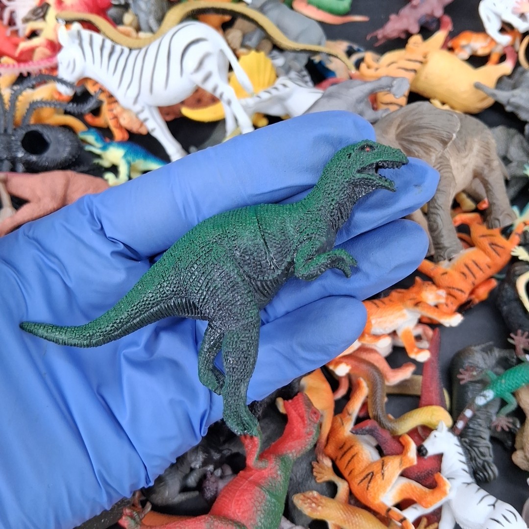 Vintage 236pc Lot Plastic Rubber Wild Animals Dinos Reptiles Bugs Safari & More