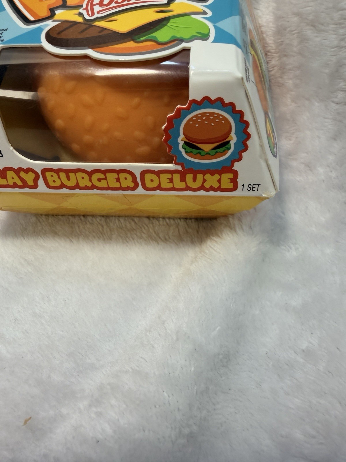 RARE Foodie Fusion Play Burger Deluxe Set squishy toy ￼