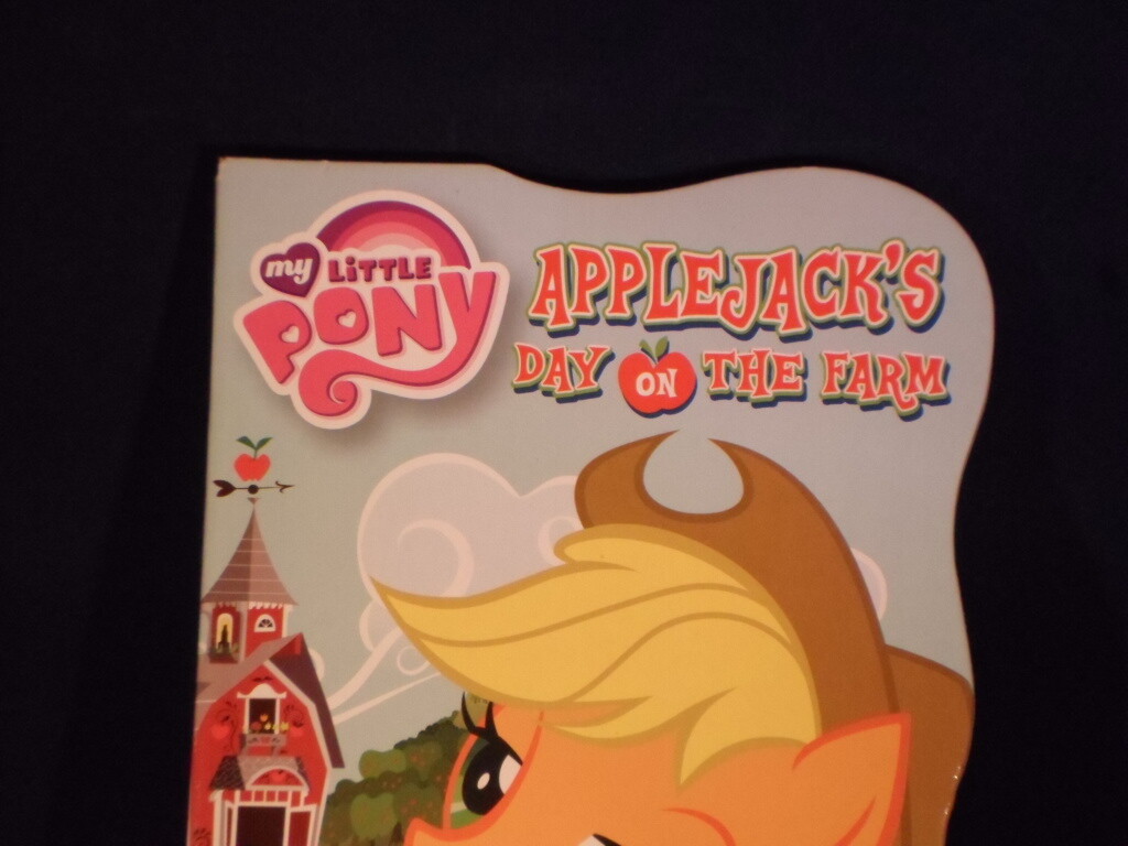 MY LITTLE PONY Hasbro Apple Jack’s Day On The Farm Board Book R4-2