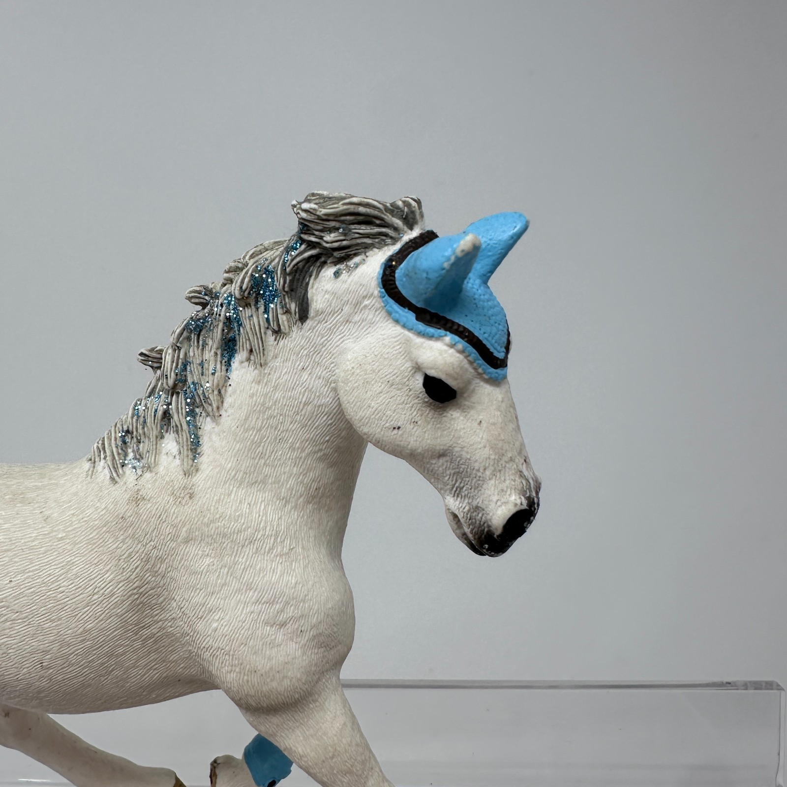 Schleich Hanoverian Mare Tournament Figure White Horse Stallion Animal Figurine