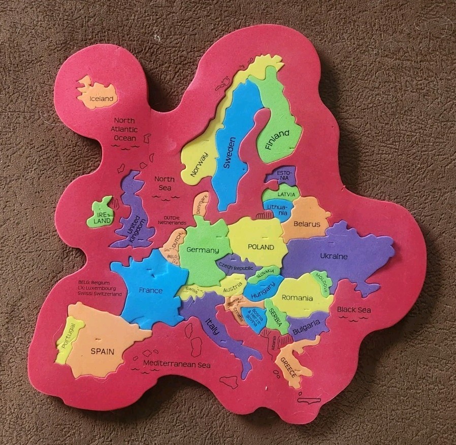 Mapology World Map Puzzle – Includes Country Flags & World capitals FREE SHIP
