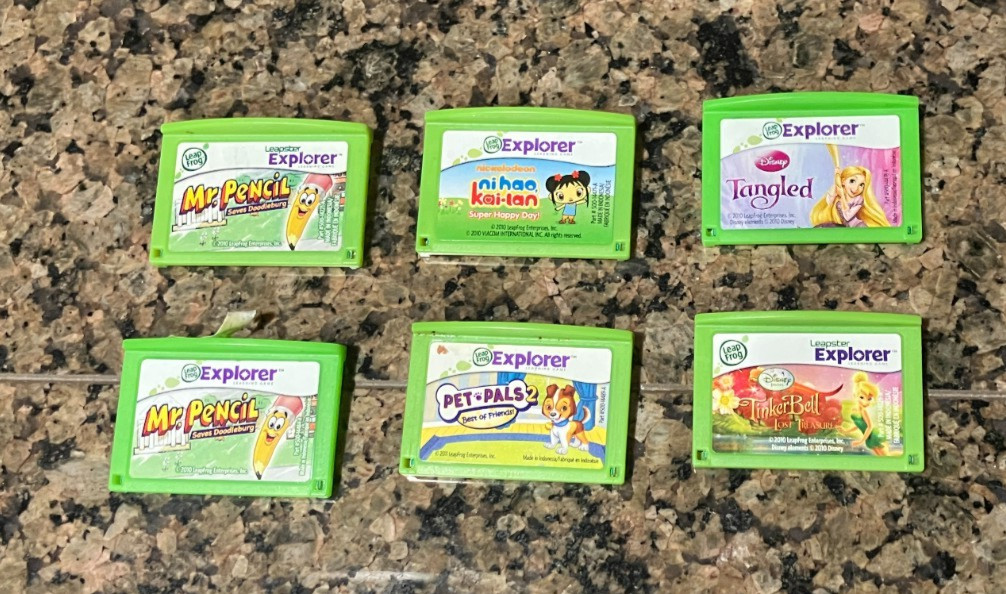 LeapFrog LeapPad Learning Tablet w/7 Cartridges & Case – Needs Power Cord