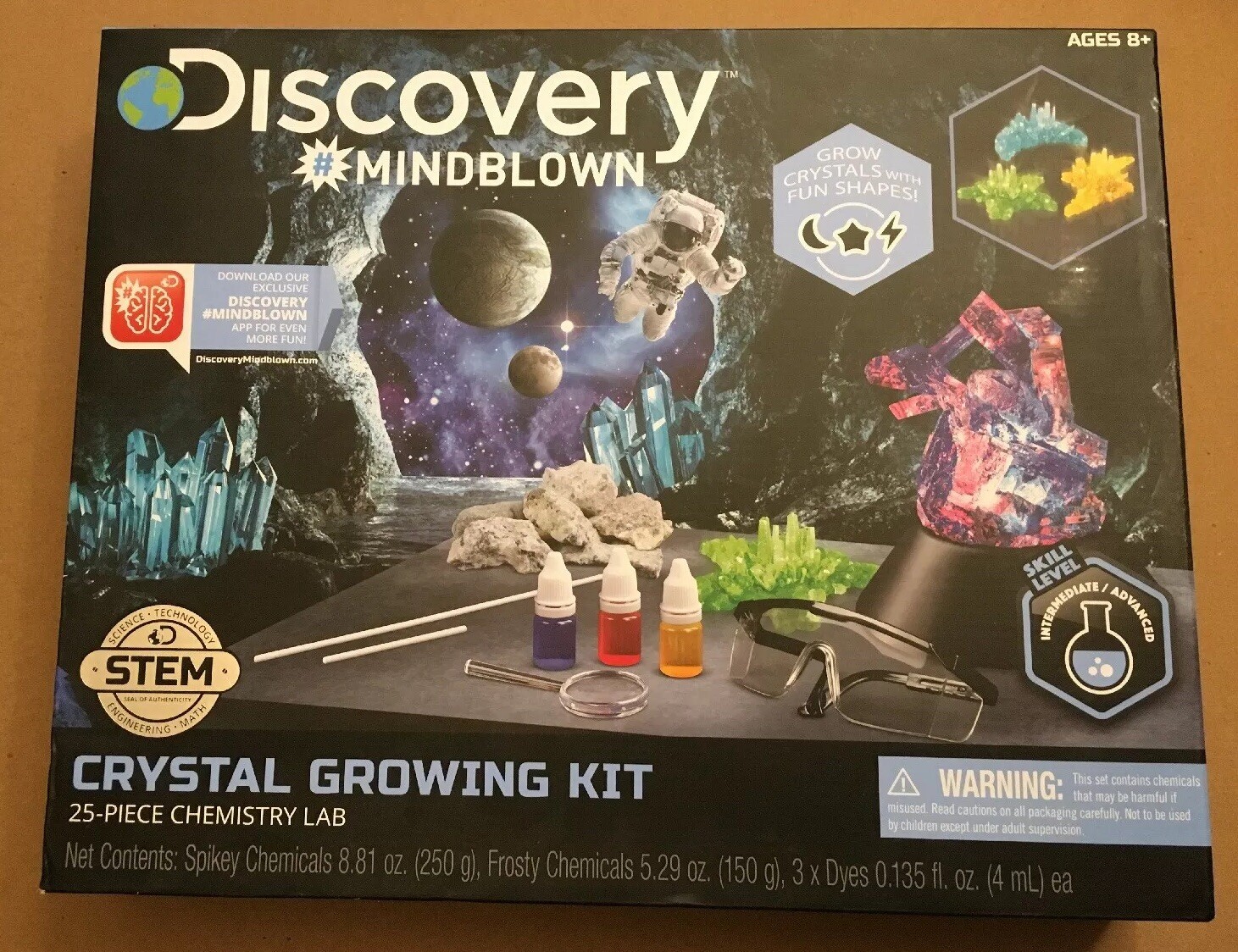 Discovery Kids 25 Piece Lab Crystal Growing Kit With Mold Shapes & Light Display
