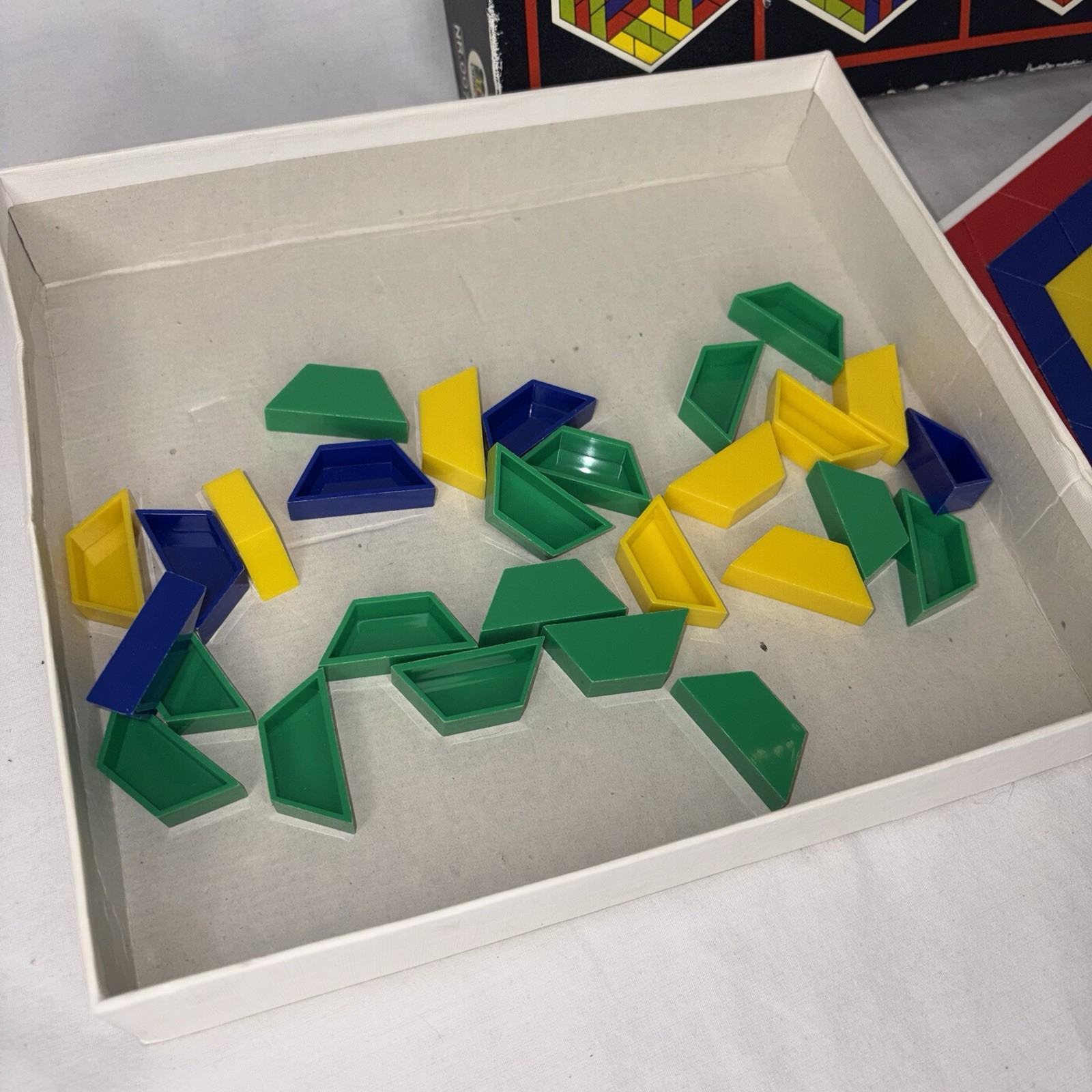 Magic Mosaic Educational Puzzle Game Create Build Diset International Vintage