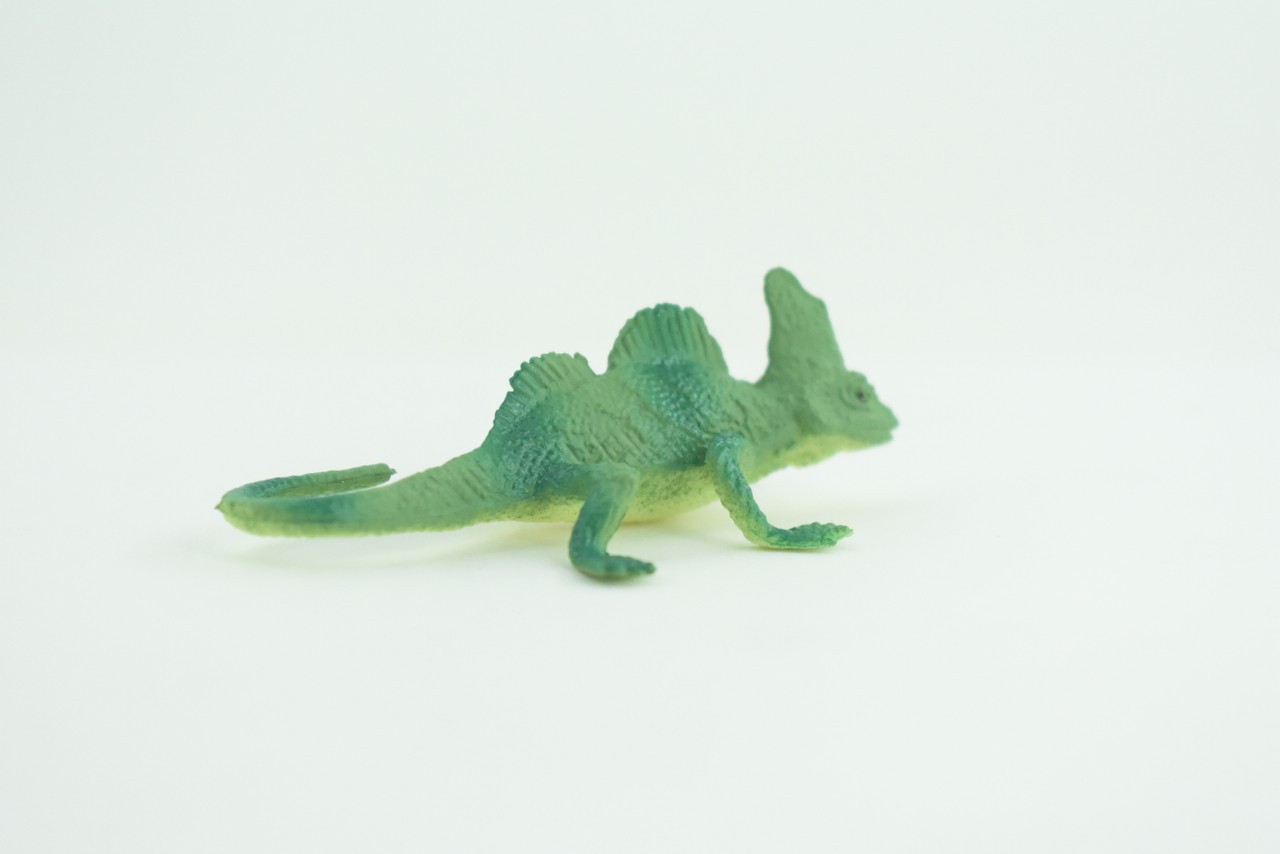 Green Basilisk Lizard Toy, Hand Painted Rubber, Realistic Model 2.5″ WR39 B197