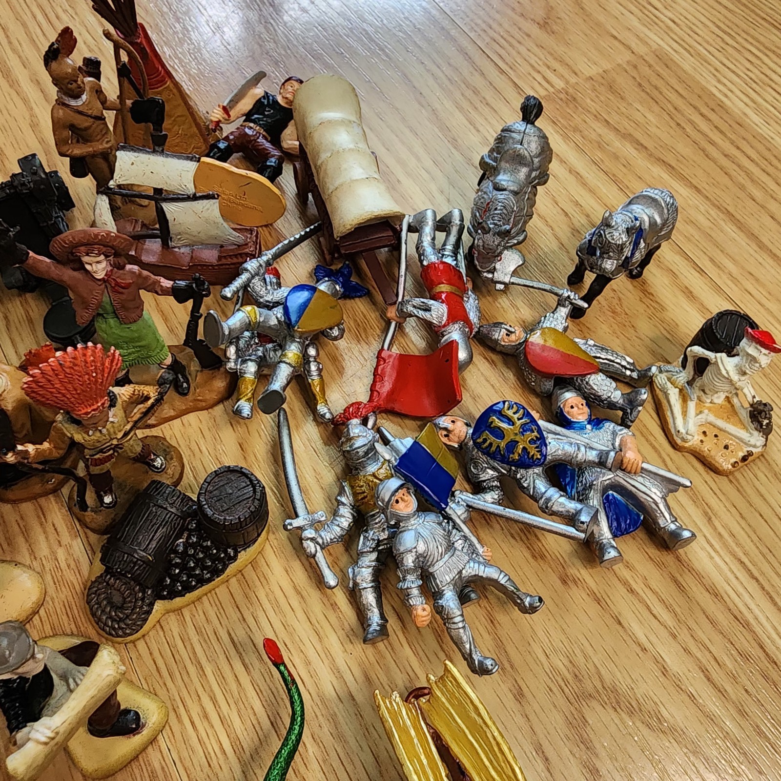 Safari Ltd TOOB Figures & Similar Animal Toy Collection Mixed Lot Of 140+