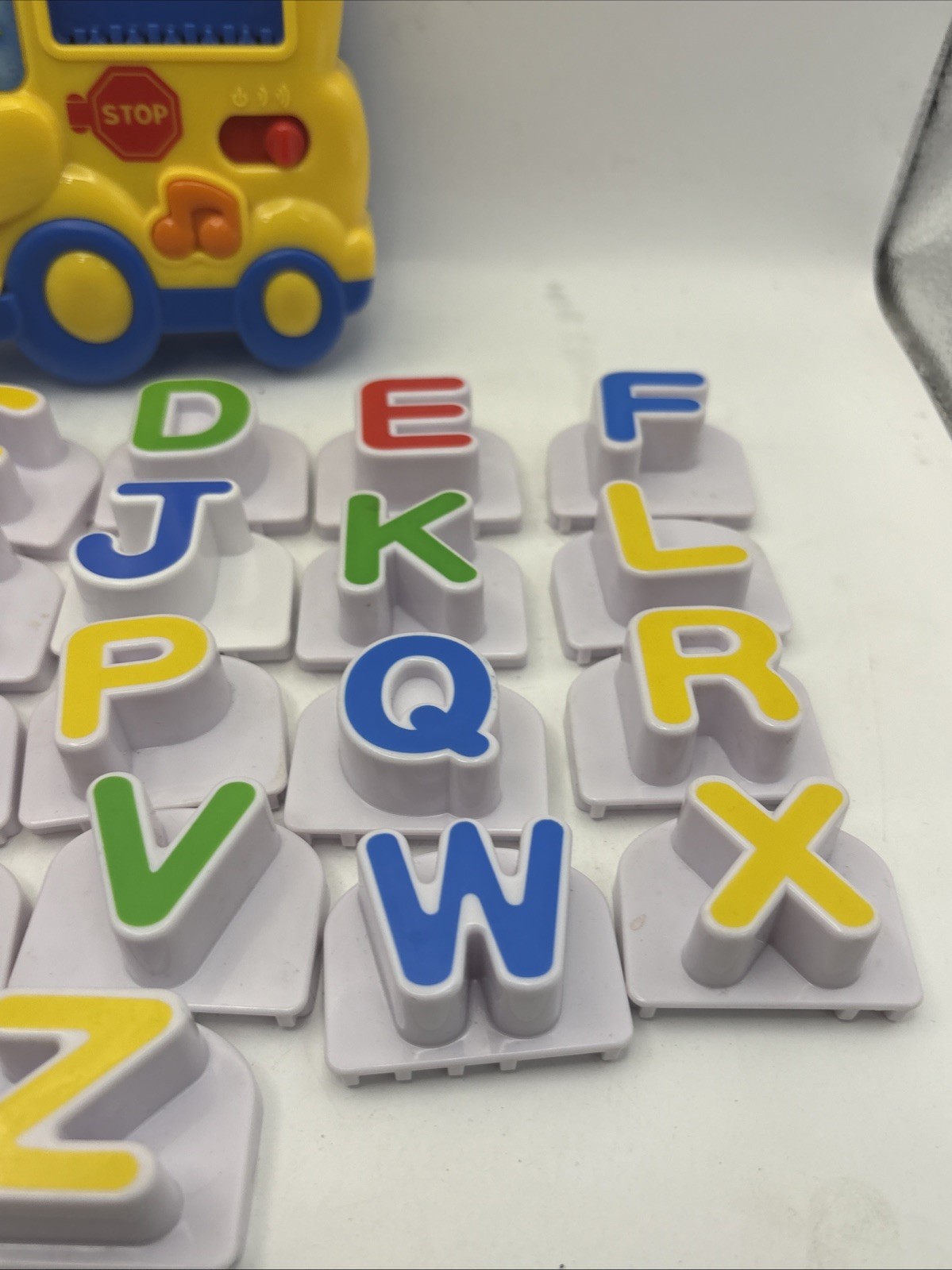 LeapFrog Fridge Phonics Magnetic Alphabet ABC Talking School Bus Complete Set 26