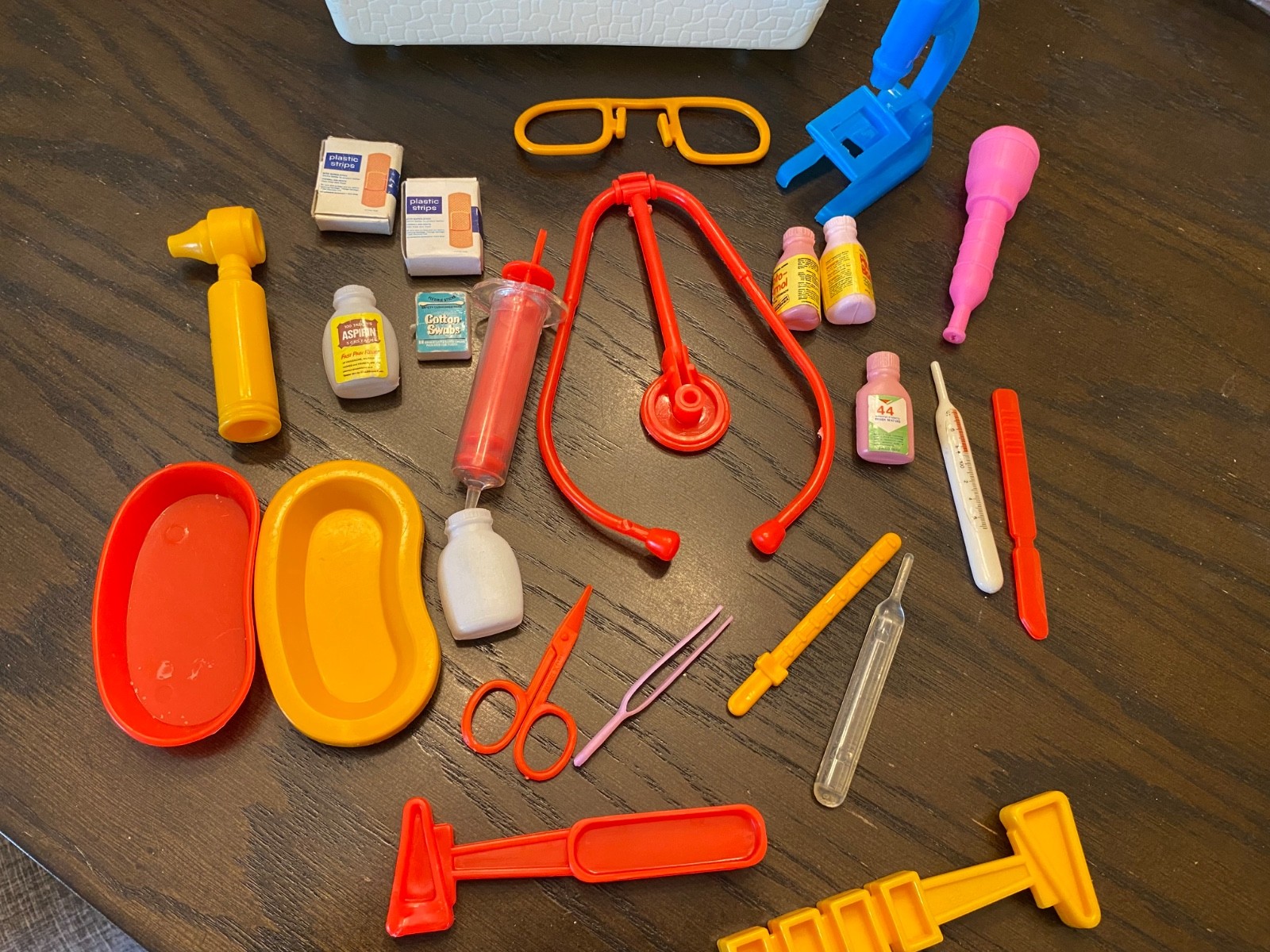 1979 Kids Dr Kit with accessories