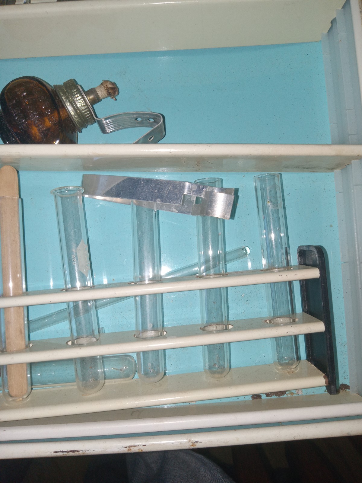 1960’S VINTAGE SEARS CHEMISTRY SET METAL BOX