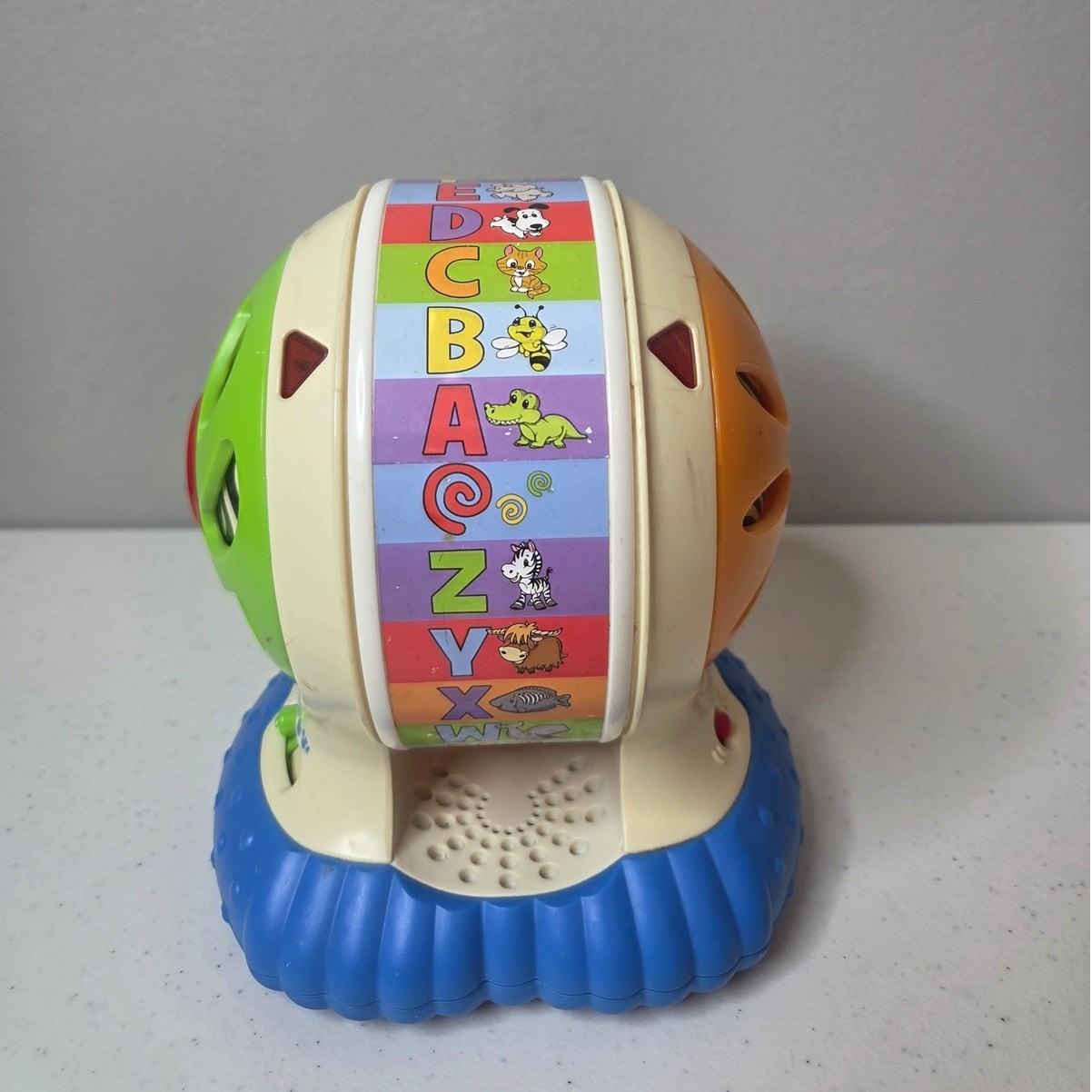 LeapFrog Sing And Spin Alphabet Zoo – Letter, Animal and Music Learning Modes