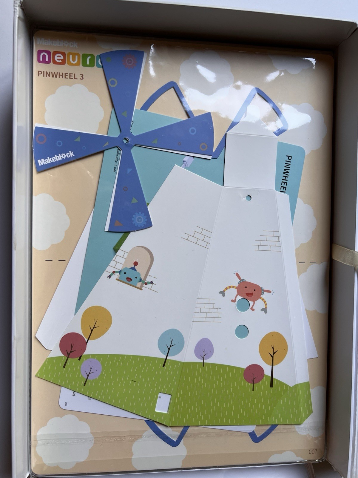 Makeblock Neuron Science Lab Kit – Kickstarter STEAM kit – STEM Electronics
