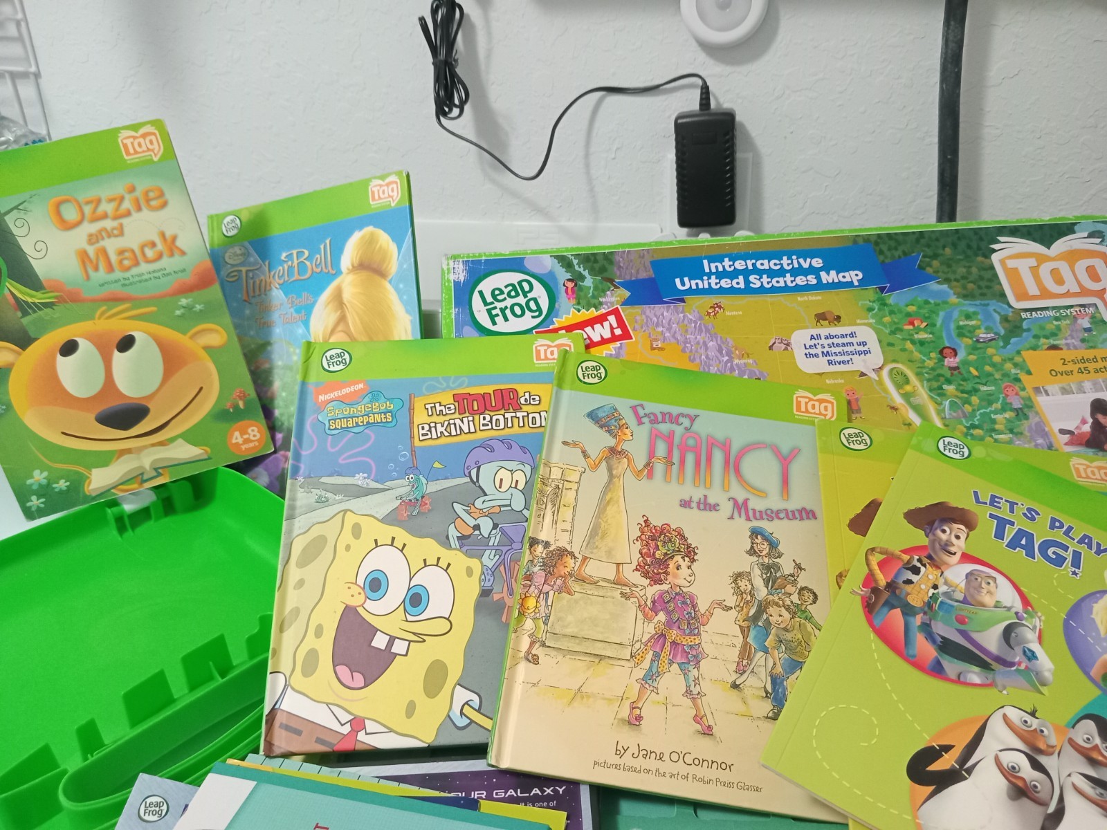 LeapFrog Tag Reading System Bundle- 2 Pens-Case- 4 Books – Map-cables-car Charge