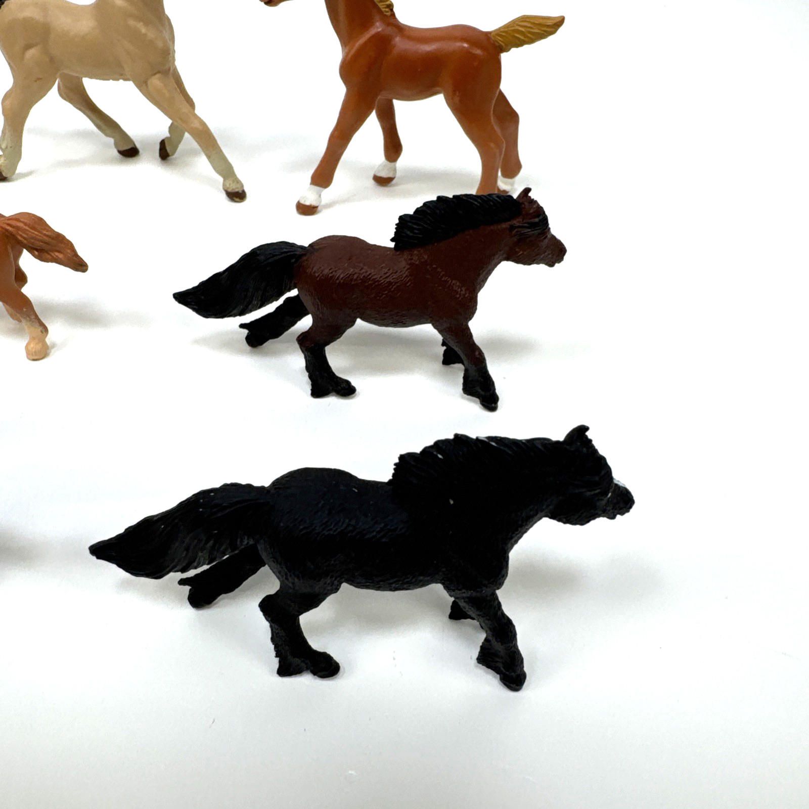 Lot Of 6 Miniature Horse Toy Figures Safari Plastic 90s & 2005