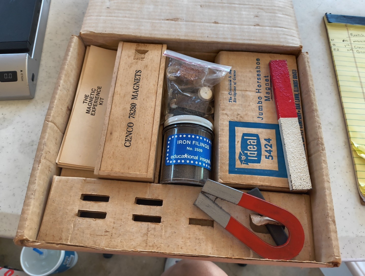 Vintage Magnetic Experience Kit no 2508