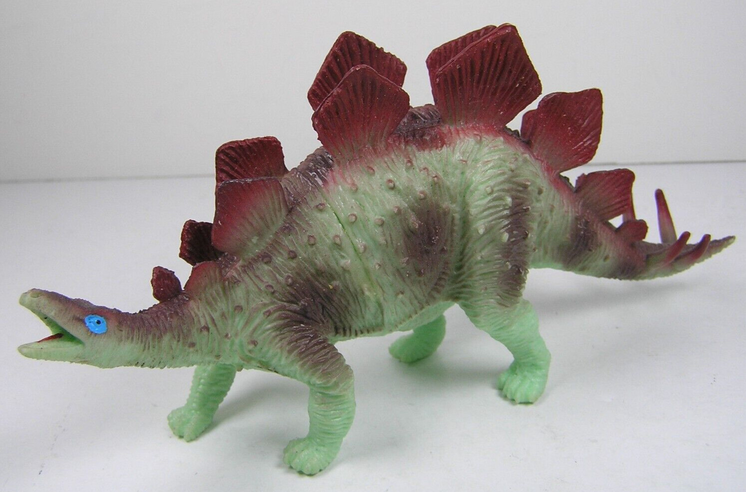Unbranded Green Stegosaurus 6″ Long Plastic Dinosaur Toy Figure China