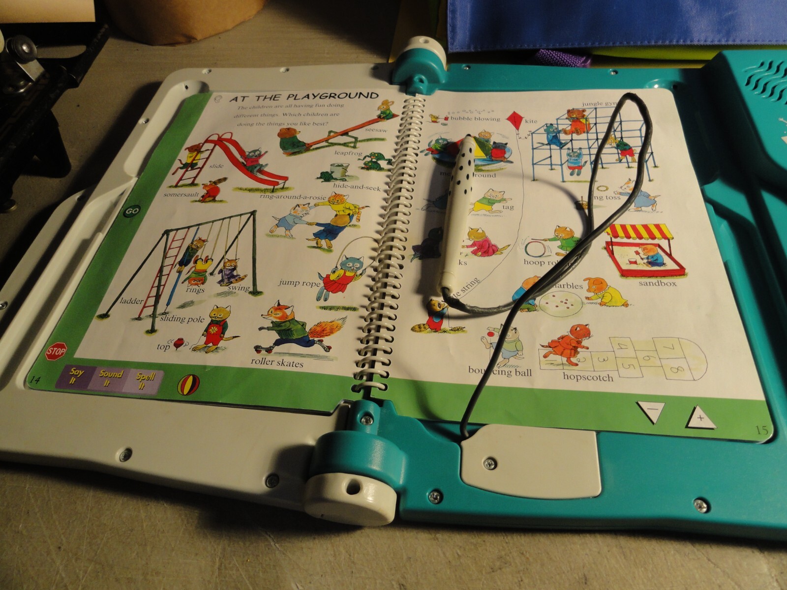Leap Frog Leap Pad Learning System 8 Game Cartridges Books Model 57-001-00