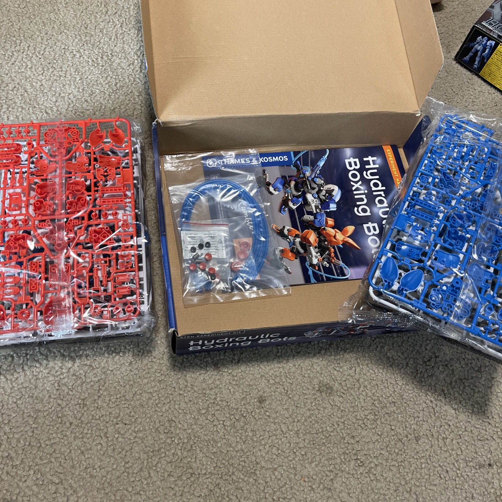HYDRAULIC BOXING BOTS Stem Experiment Kit – Thames & Kosmos