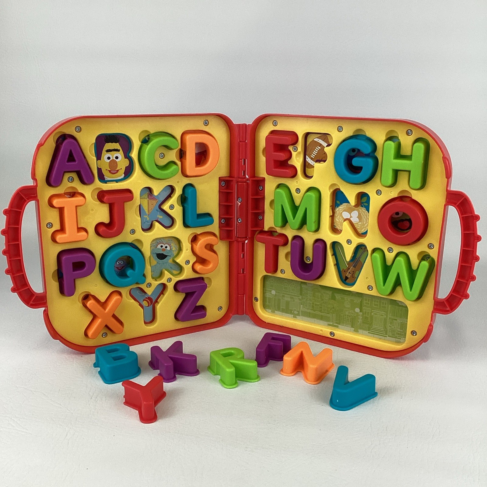 Sesame Street Elmo On The Go Letters Take Along Case Alphabet Learning Toy 2014