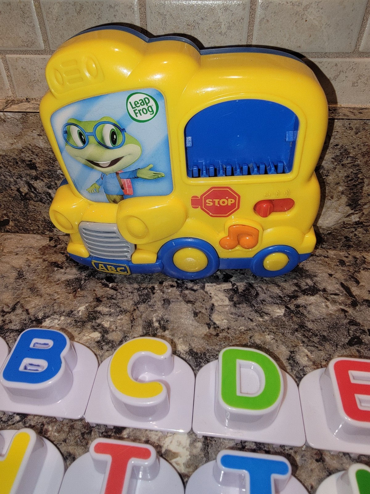 Leapfrog fridge phonics magnetic ABC School Bus with 26 Letters Talking A-Z