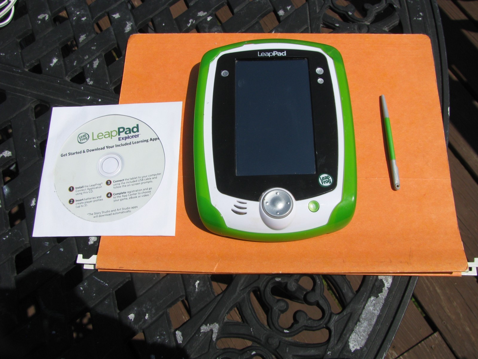 Leap Frog LeapPad Explorer Kid’s Tablet w/Cover, 6 Games, CD & Cords – Tested