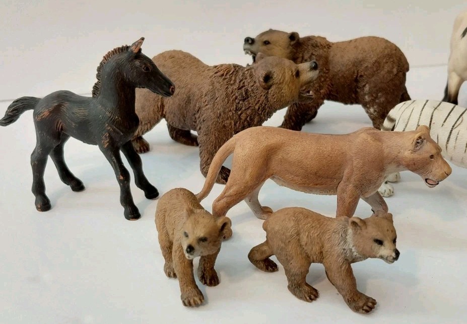 Hard Plastic Zoo Wild And Farm Animals Mixed Lot 15 Schleich Bears, Eagle
