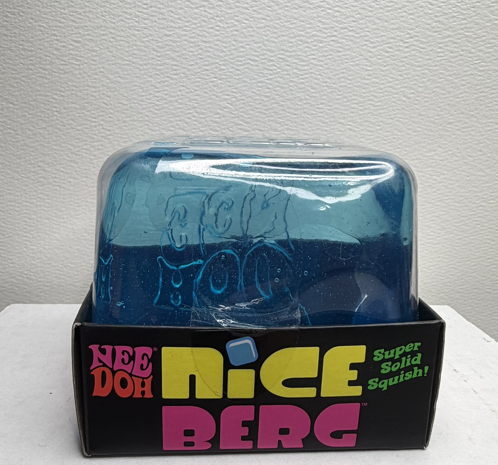 NeeDoh Nice Berg Blue XL Giant Nee Doh Niceberg Squishy Cube Ice, Blue