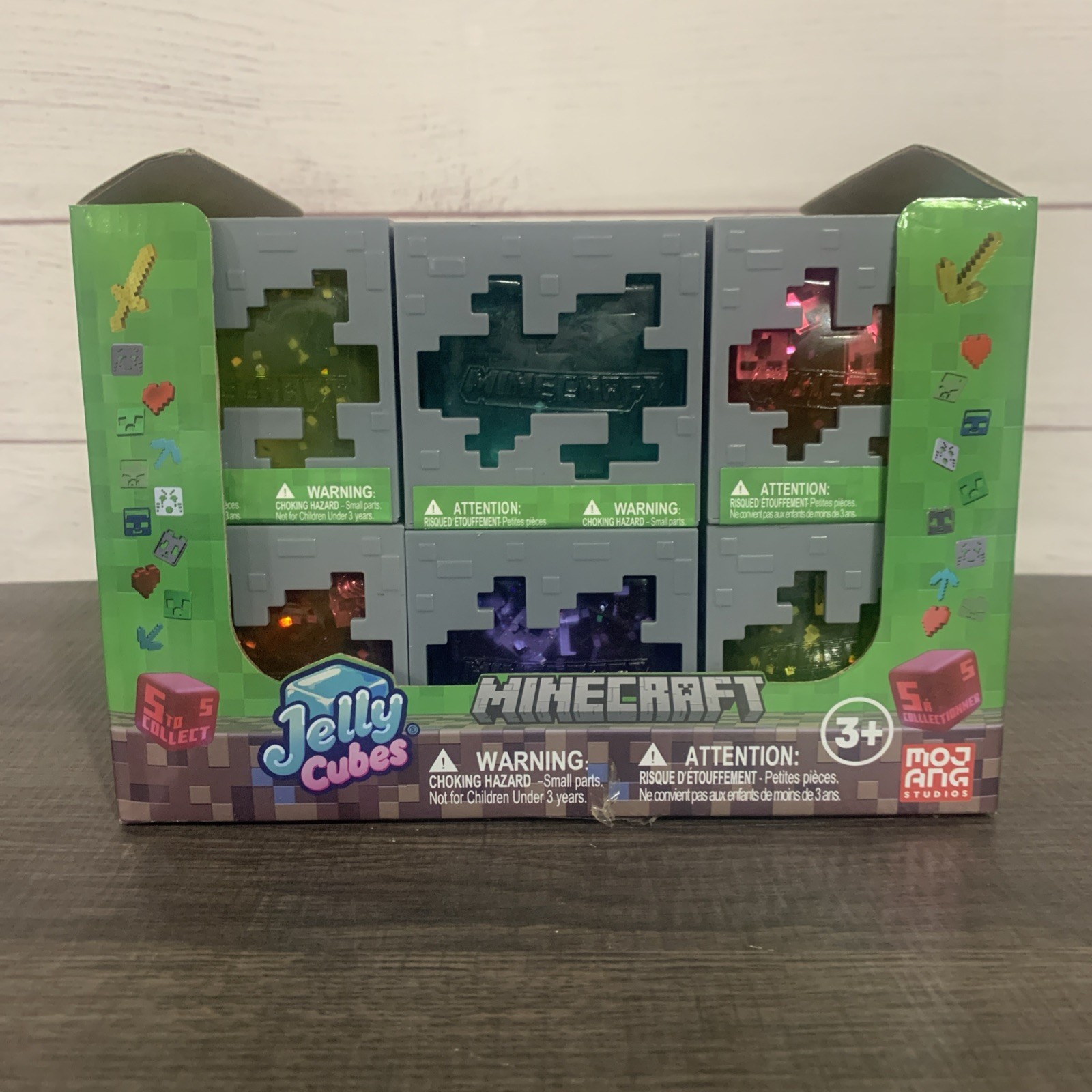 Minecraft JELLY CUBES Case of 12 Cubes with Display Box