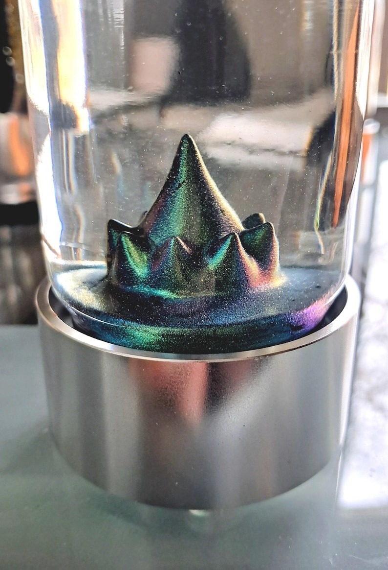 Iridescent GREEN Spike Ferrofluid Magnetic Display