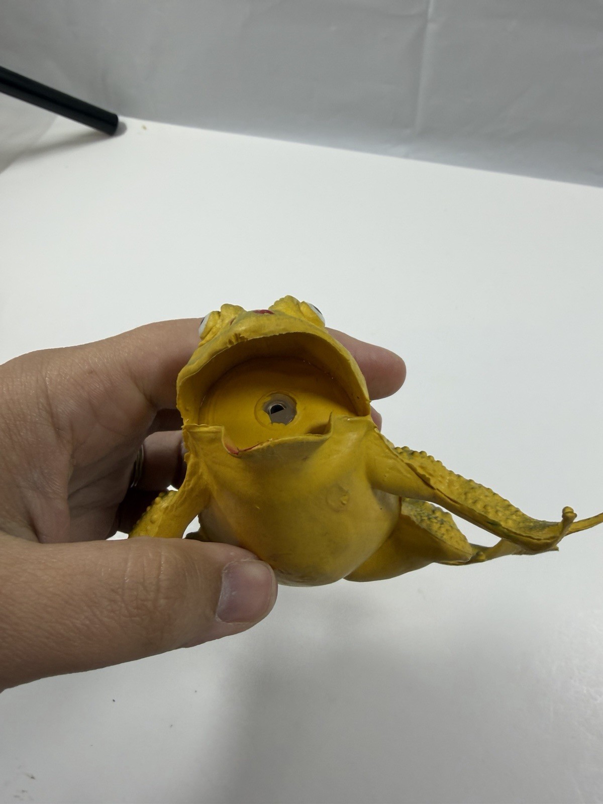 Vintage Imperial Rubber Toad Frog Bath Toy Green Yellow Squeeze Squirt Toy