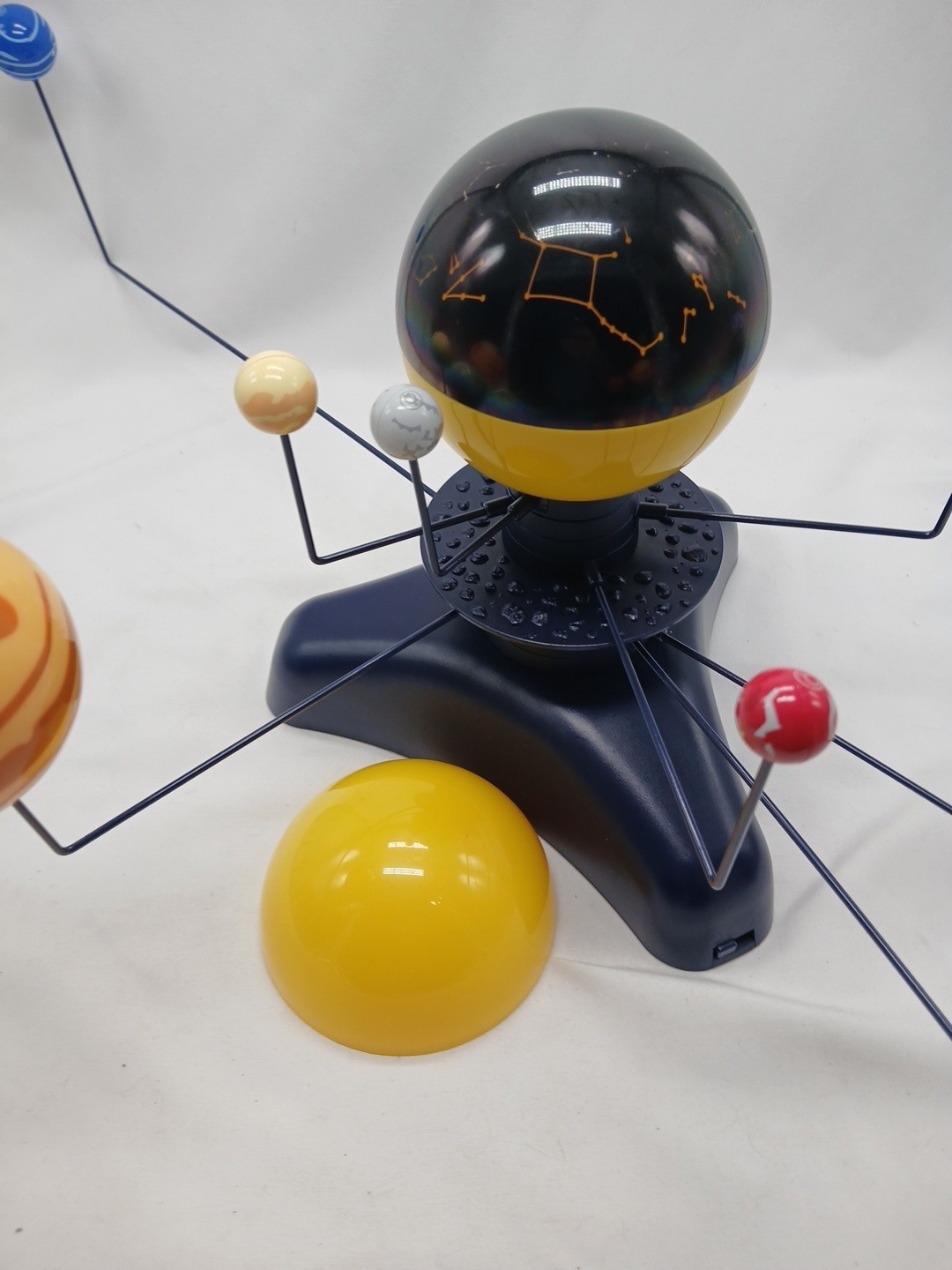 GeoSafari Motorized Solar System Educational Insights Box With Instructions