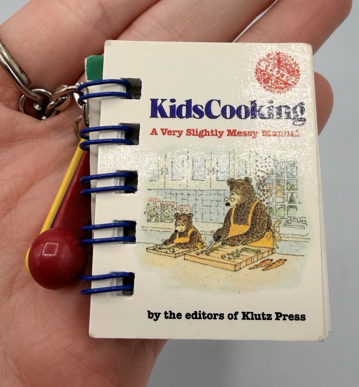 Vintage 1998 Basic Fun Klutz “Kids Cooking” Miniature Book Keychain with Spoons
